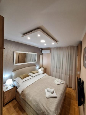Lux Apartment Sanja 1